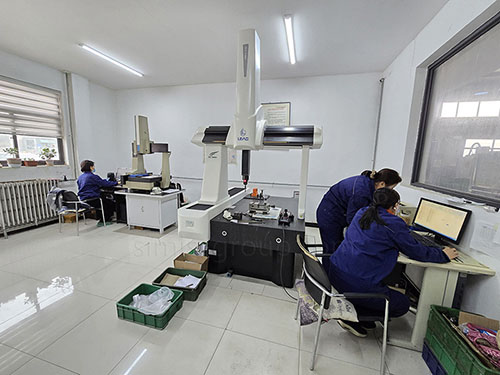Coordinate measuring machine