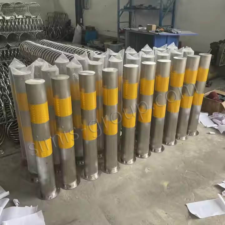 traffic isolation parking barrier columns Manufacturer