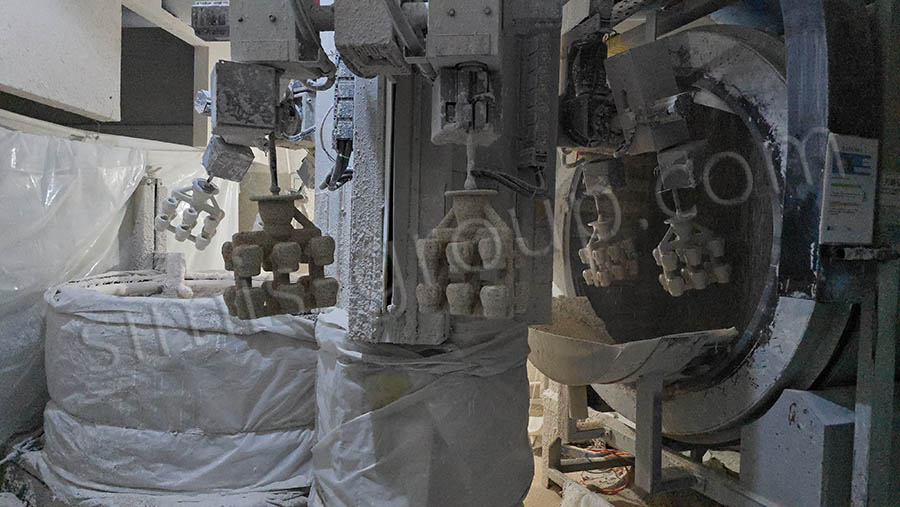 Investment Casting-Repeated coating of ceramic slurry