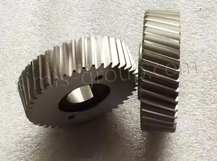 Customized large mechanical helical gears