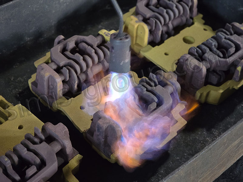 Shell mold casting hydraulic valve block