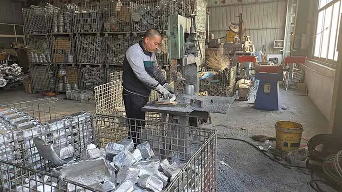 China Simis Permanent Mold Casting Factory Production Photos